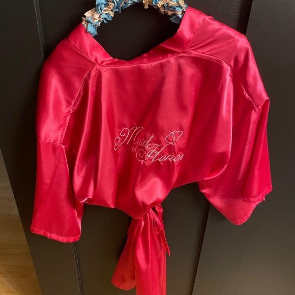 Maid of Honor Robe - Picture 1 of 2